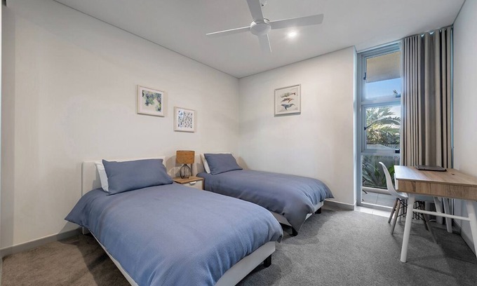 Scarborough Apartment | "Panoramic View Scarborough Beach"
