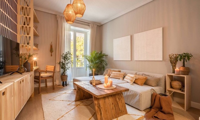 Almagro Apartment | Pantai - 2 bedroom in Almagro