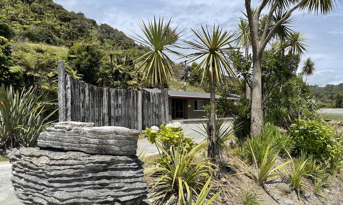 Punakaiki Cottage | Paparoa Cottage
