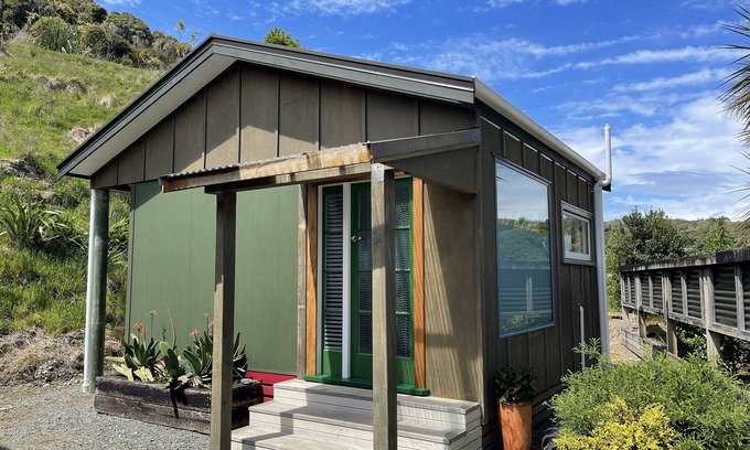 Punakaiki Cabin | Paparoa Hut.