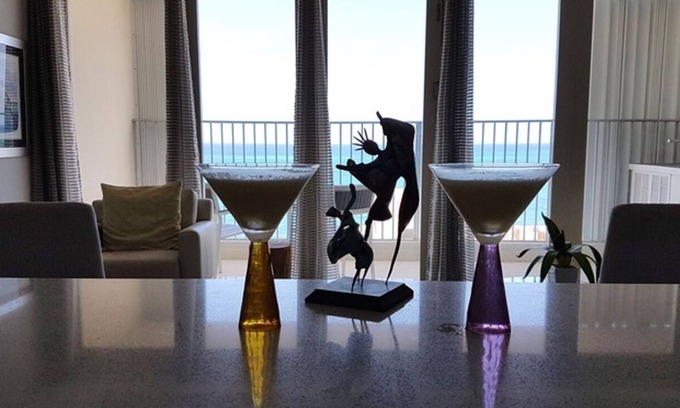 Santurce Apartment | Paradis - Luxurious Apartment with Ocean View and Balcony.