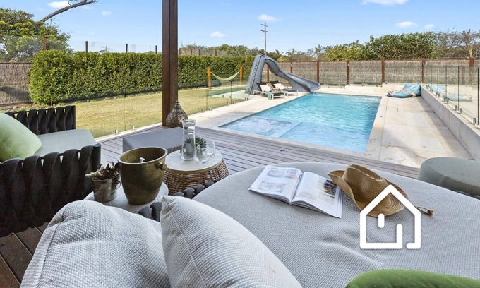 Rye House | Paradise By The Bay *1 NIGHT FREE* Gas Heated Pool, Spa & Waterslide