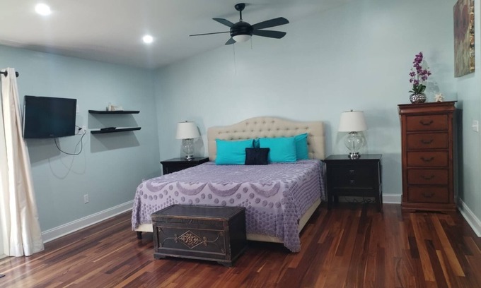 Palmetto Bay House | Paradise Found 3 bed 3 bath home with a pool @ Palmetto Bay