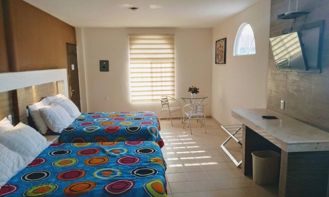 Ciudad Valles Hotel | PARADISE HOUSE Room "PUENTE DE DIOS"