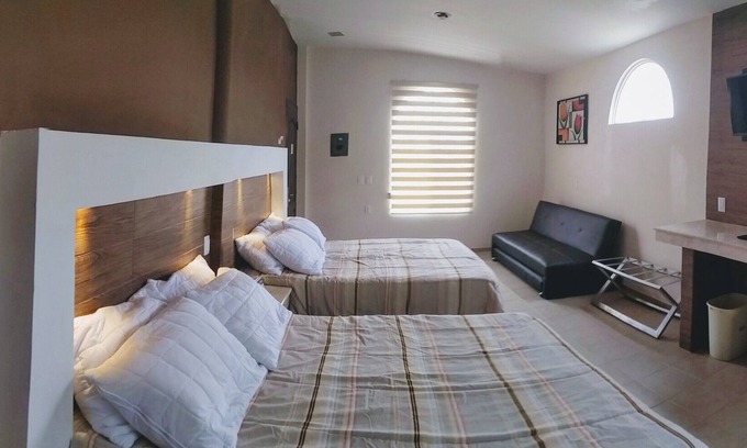 Ciudad Valles Apartment | PARADISE HOUSE Room "TAMBAQUE"