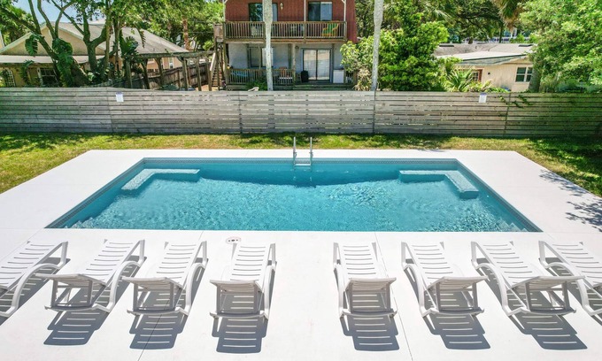 Coquina Gables Apartment | Paradise Palms - Tropic Suite - Heated Pool!