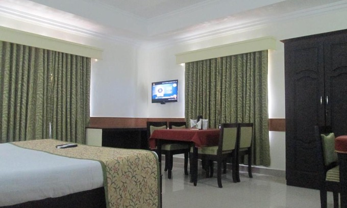 Kollengode Hotel | Paray Village County