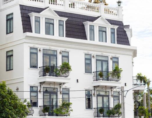 Vinh Long Hotel | Paris Hotel & Cafe