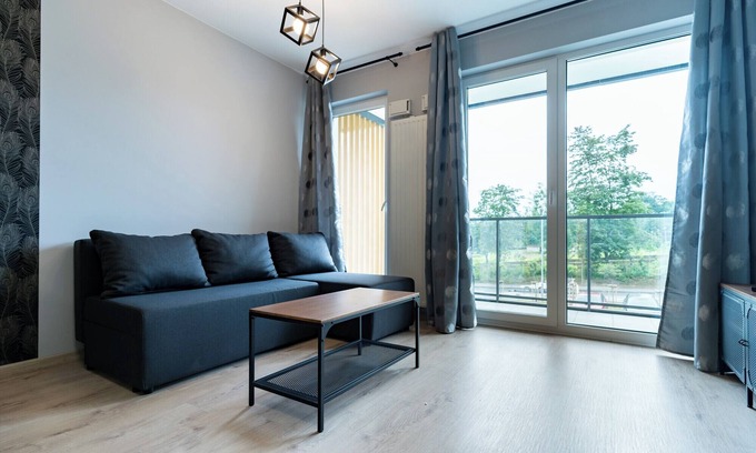 Bytkow Apartment | Park Śląski Chic Studio