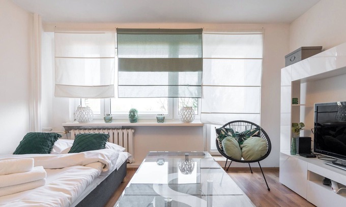 Chorzow Apartment | Park Śląski Stylish Apartment