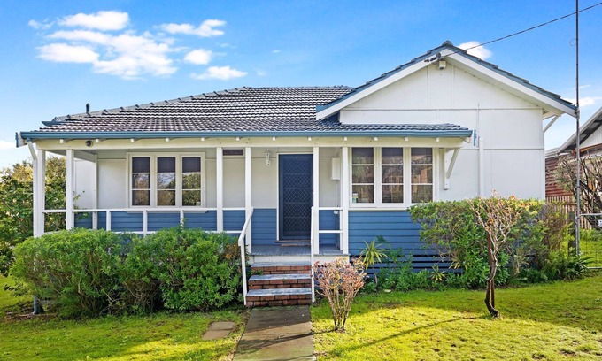 Busselton House | Park Rise Cottage: Your Cozy Coastal Escape in Busselton