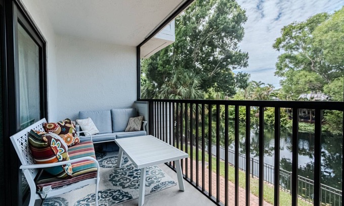 Park Shore Condo | Park Shore Resort-newly renovated 2nd flr-master suite w/direct lanai access-incredible water views
