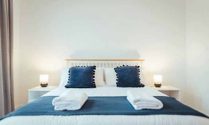 Westcliff-on-Sea House | Park Street- Free Parking- Perfect for Contractors