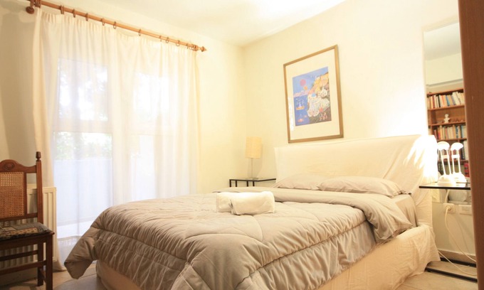 Marousi Apartment | Park View Apartment 2BDR 130sqm & Private Garden