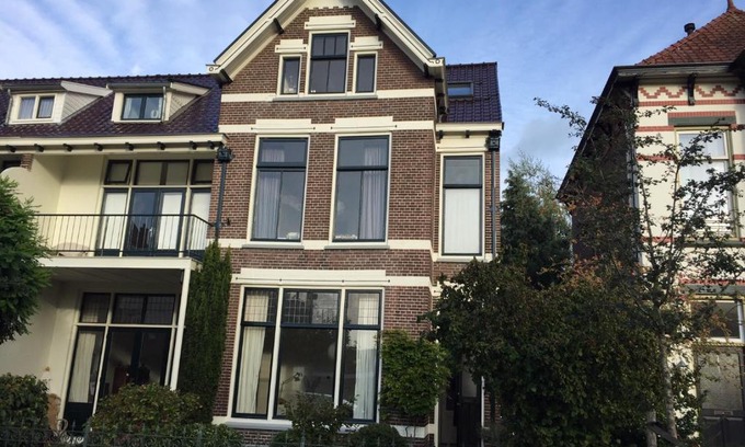Meppel Apartment | Parklane Apartment
