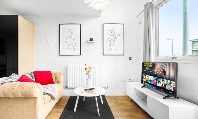 The Westside Apartment | Parkside City Centre Apartment - Superking - Parking