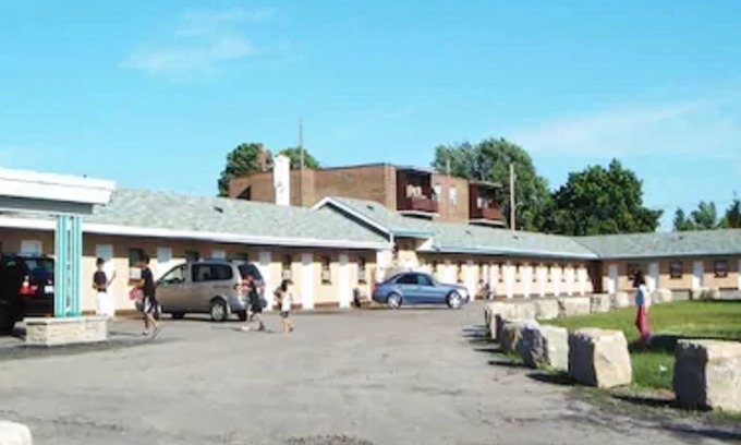 Argyle Hotel | Parkway Motel