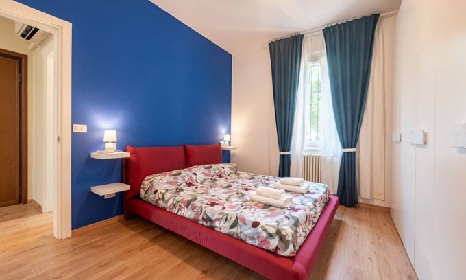 San Leonardo Apartment | Parma Station Apartment