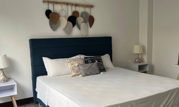 Historic Center Apartment | Parque de los Novios Apartment