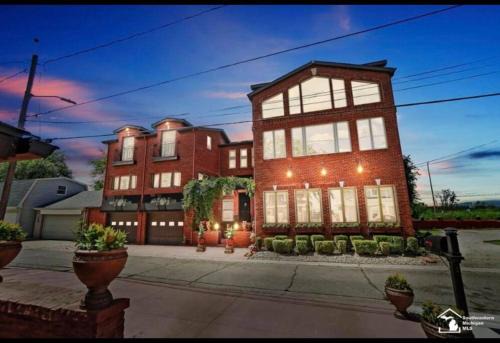 Luna Pier Villa | Part of Mini-Mansion, private, 3 story Lake Erie views