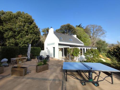 Le Palais House | Pascanono - Location de maison de vacances avec jardin pour séjour à Le Palais, Belle-Ile-en-mer