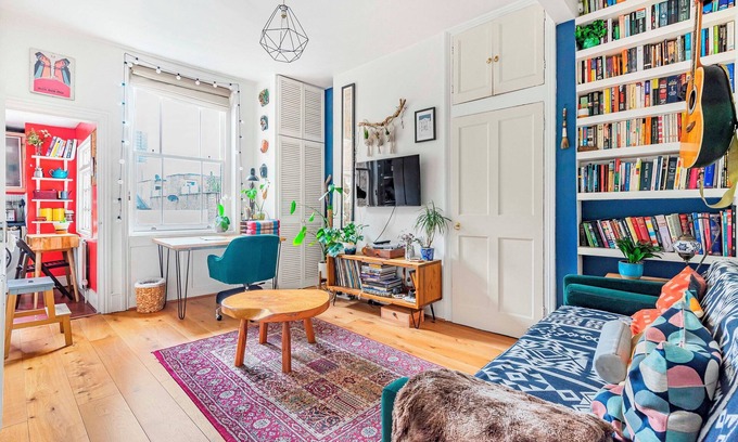 Oval Apartment | Pass the Keys | Charming Victorian Flat | Walk to Kia Oval & Tube