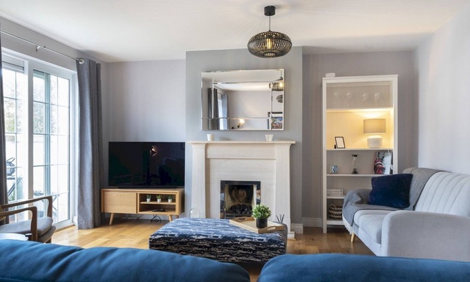 Ormeau House | Pass the Keys | Gorgeous 3BR Townhouse with Garden South Belfast