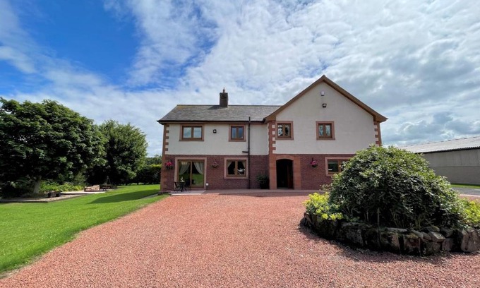 Gretna House | Pass the Keys Spectacular 7BR House Hot Tub and Gardens in Gretna