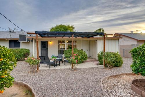 Sun City House | Patio and Yard Sun City Home Near Casinos
