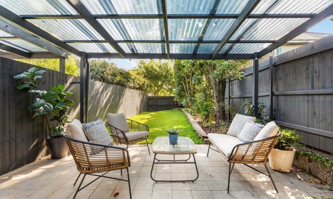 Marrickville House | Patio House: Moments from Marrickville Metro