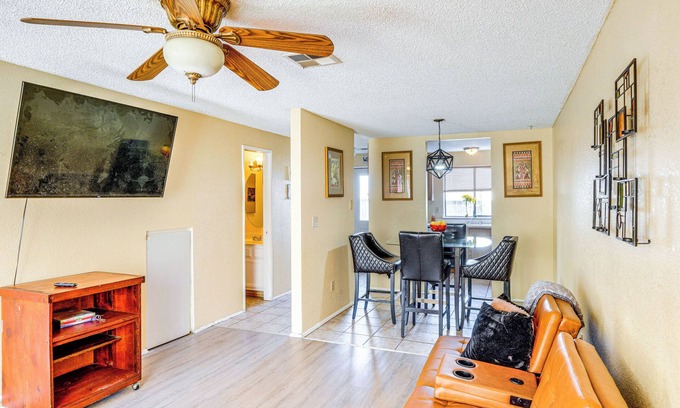 California City House | Patio & Mtn Views: Family Gem in California City