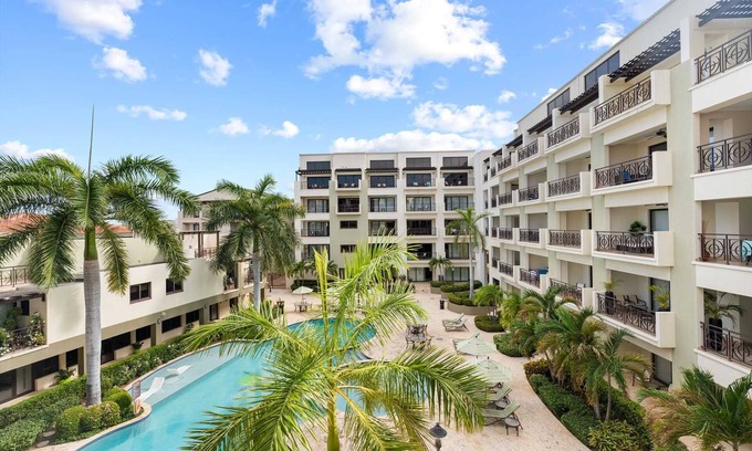 Washington Condo | PC312 - Pool View - 1BR Perfect for a couple - Close to Palm Beach