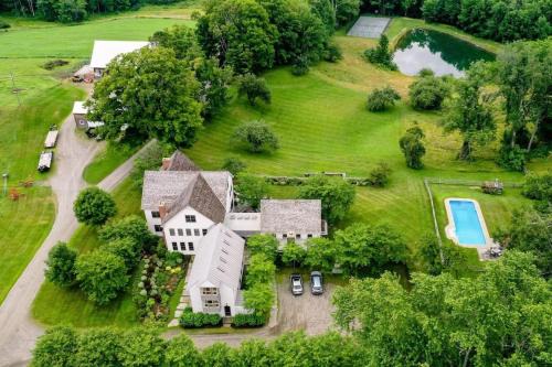 North Pomfret House | Peace & Tranquility At Your Our Own Private Estate