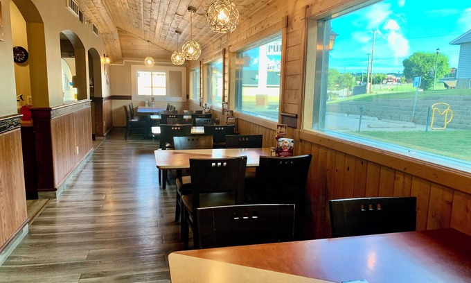 Peace River Hotel | Peace Valley Inns