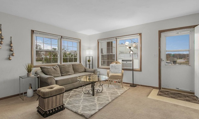 Pittsboro Apartment | Peaceful 2-Bedroom Apartment - Close To It All!