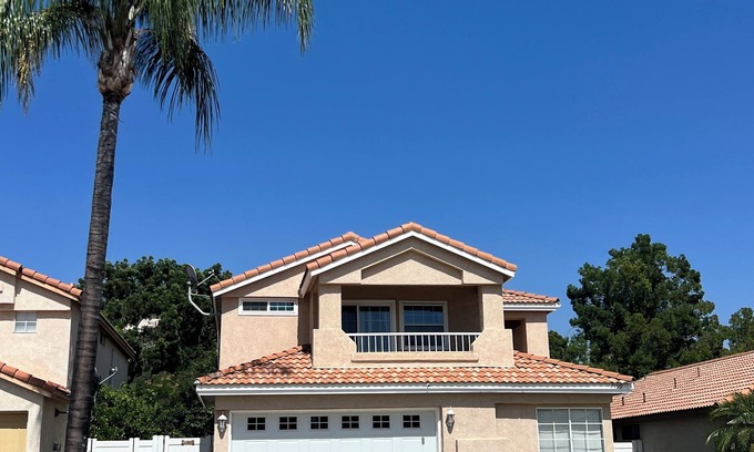 Highland House | Peaceful 3-Bedroom/3 Bathroom house East Highland w/AC & WiFi, Pet-Friendly!