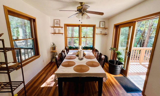 Foresthill House | Peaceful 3-bedroom house w/AC, fitness room & sauna in the middle of Forest