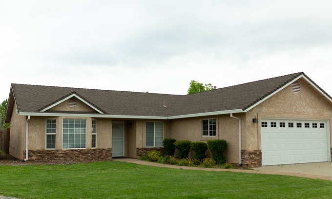 Shasta Lake House | Peaceful 3-Bedroom Shasta Lake Getaway