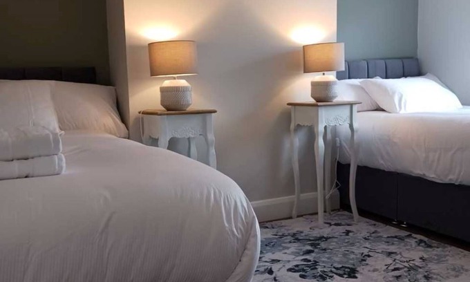 Brickens House | Peaceful and beautifully decorated cottage in the heart of the countryside.