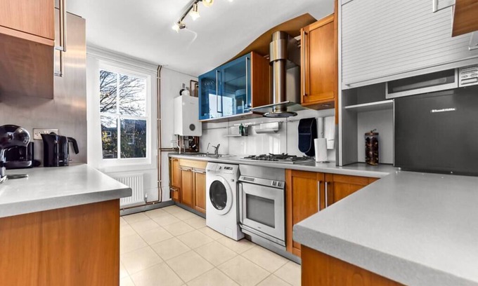 Cazenove House | Peaceful and Radiant 3BR Flat