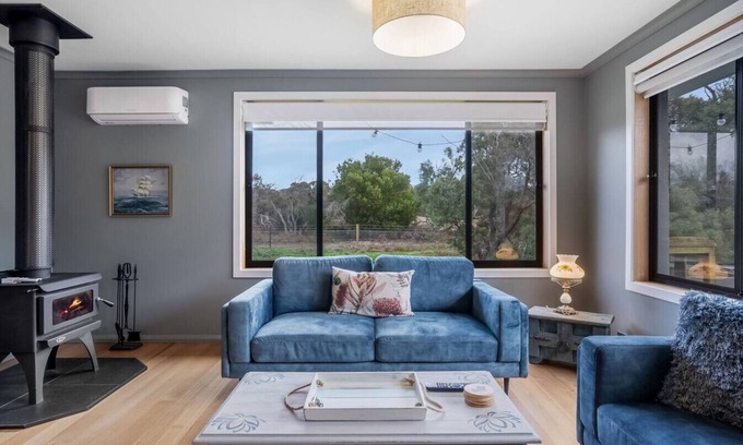 Clifton Beach Apartment | Peaceful Beachside Home