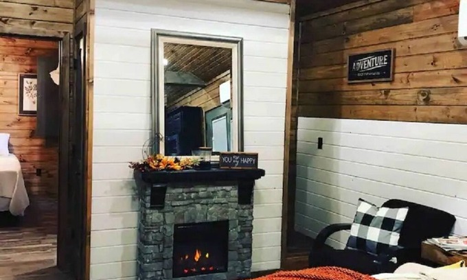 Blocker Cabin | Peaceful Cabin. Hot Tub near Lake Eufaula for R&R.
