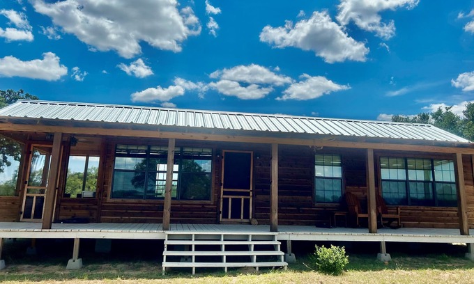 Art Cabin | Peaceful Cabin With Views on 40 Acres - Serenity Ranch!