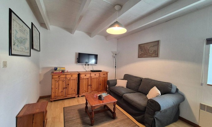 Mael-Carhaix Cottage | Peaceful Cottage in Brittany