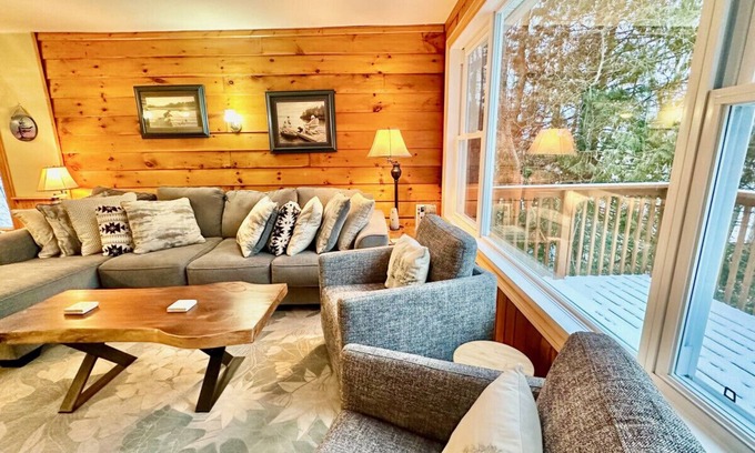 Dunchurch Cottage | Peaceful Cottage Retreat ~ 4 Season - Fantastic View