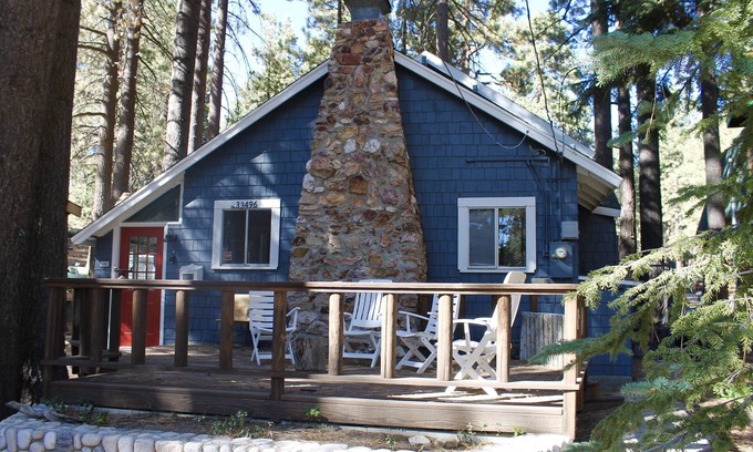Green Valley Lake Cabin | "Peaceful Family Getaway – Near Lake, Wildflowers & Outdoor Adventures"