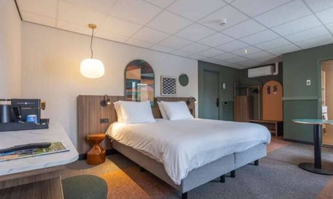 Vierhouten House | Peaceful Forest Retreat with Bike Rentals, Breakfast, Terrace, and Free Parking