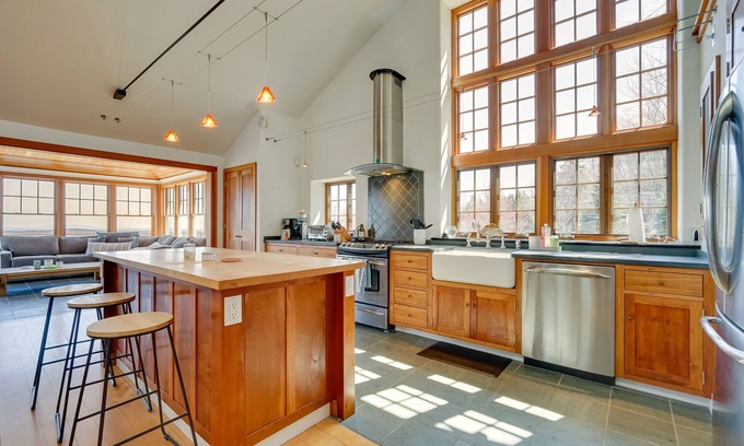 Wilmington House | Peaceful Marlboro Vacation Rental w/Sauna & Yard!