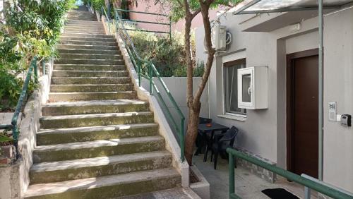 Dafni Apartment | Peaceful Oasis