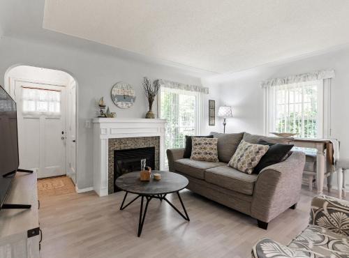 Lakeside House | Peaceful Pastel - Cheerful Cottage Close to Pere Marquette and Muskegon Lake - Pet Friendly